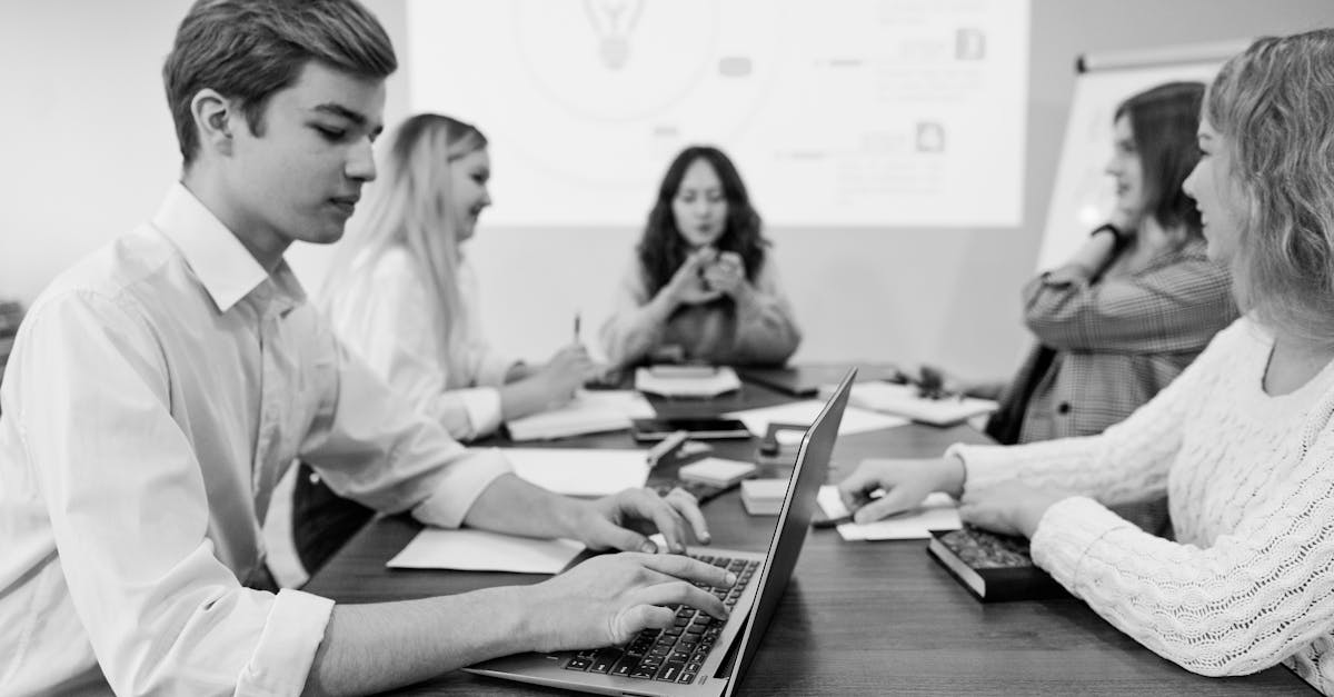 摩尔庄园辅助- 麻花社交app免费详情下载教程