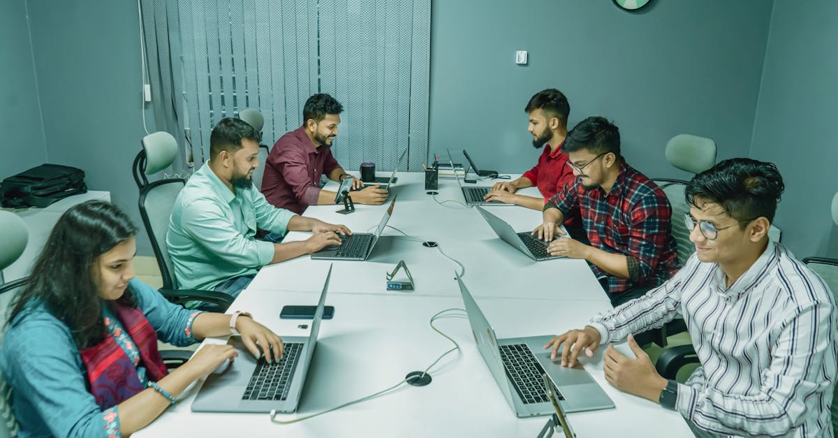 CG阔叶罗布图雪茄：公司注册及税务代理备案