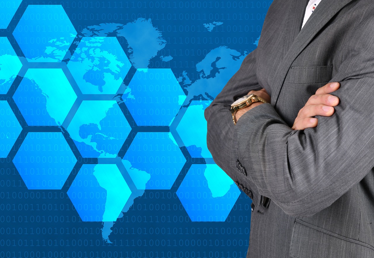 不能只想到游戏的发展，而忽视了与游戏较劲的技术支持折磨 